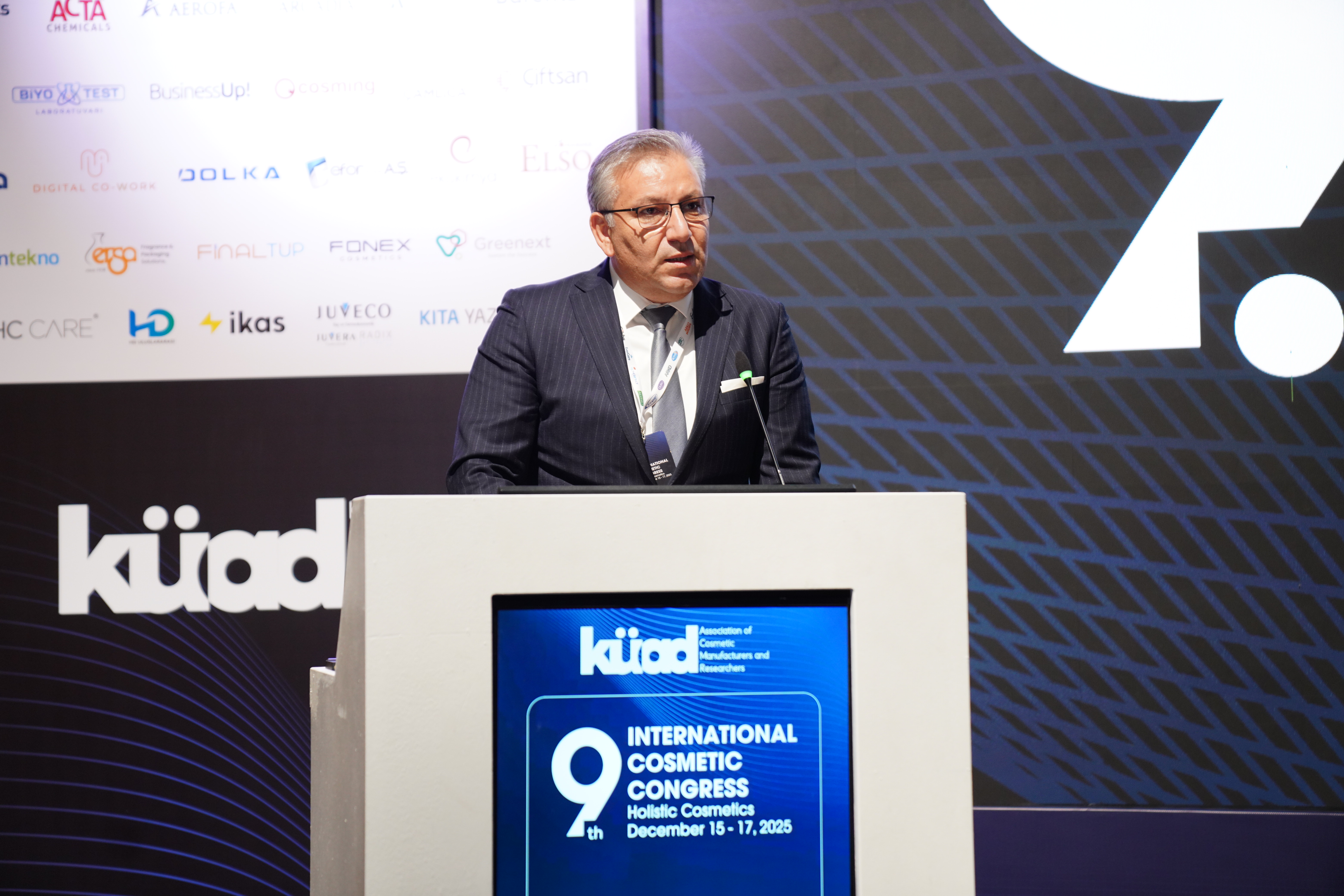 K&Uuml;AD 9. Uluslararası Kozmetik Kongresi a&ccedil;ılışından genel g&ouml;r&uuml;n&uuml;m