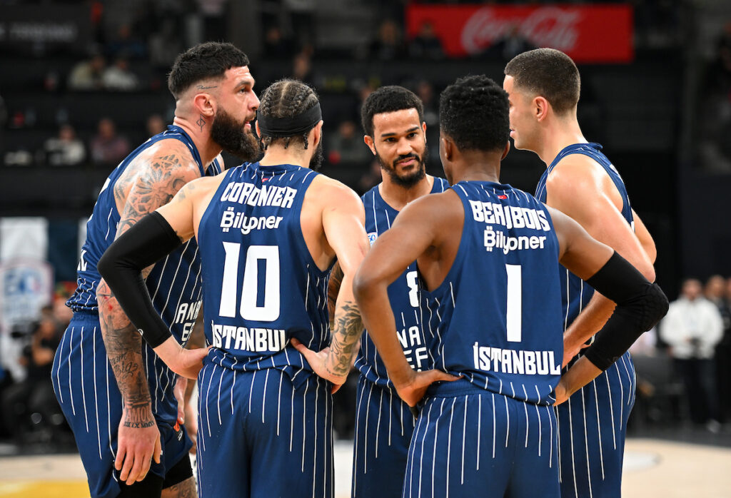 Anadolu Efes, 2026’ya Kızılyıldız maçıyla başlıyor