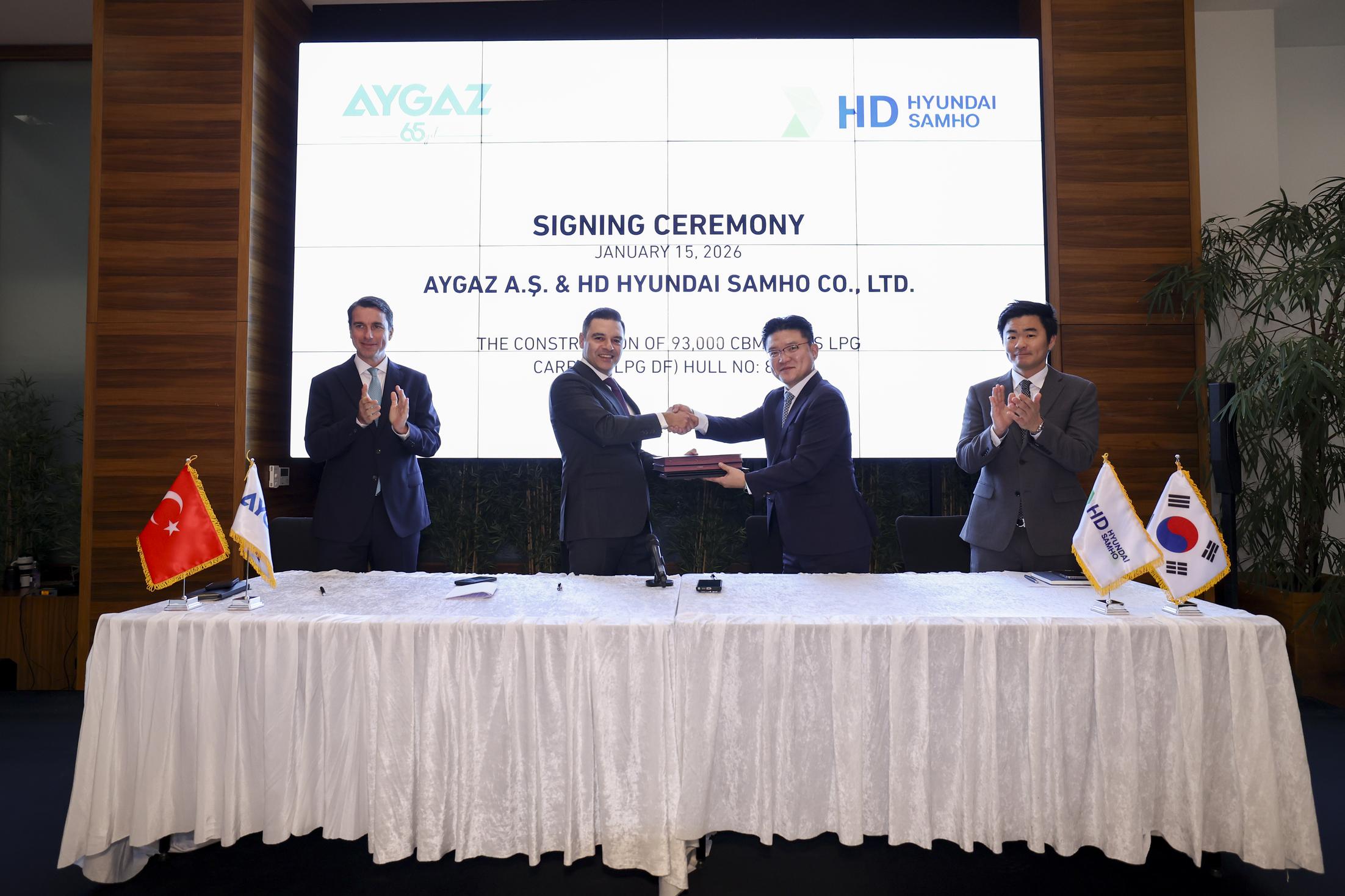 Aygaz&rsquo;ın VLGC gemi yatırımı &ndash; anlaşma anı