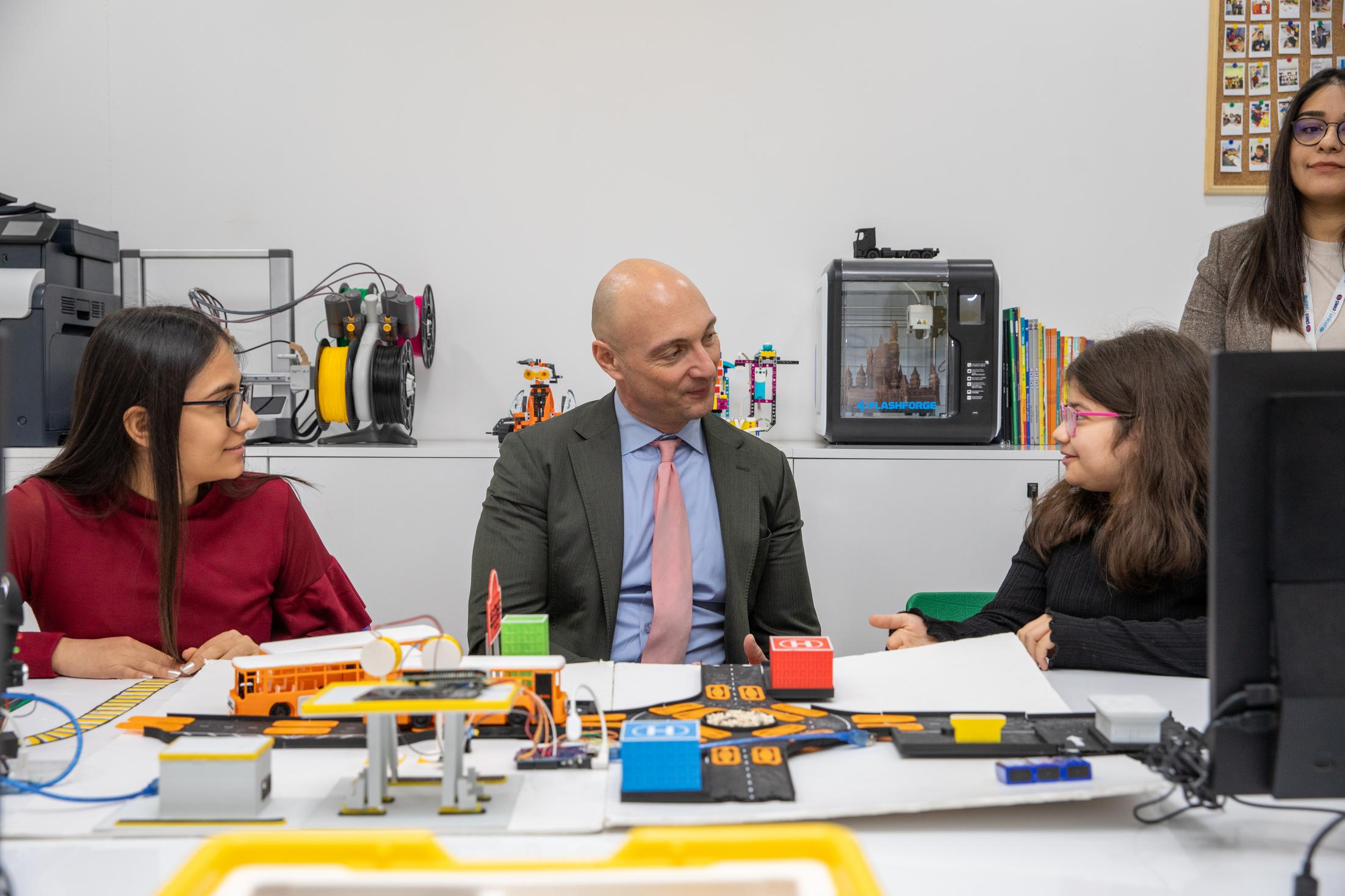 MakerUp sınıfları ve &ccedil;ocuklar