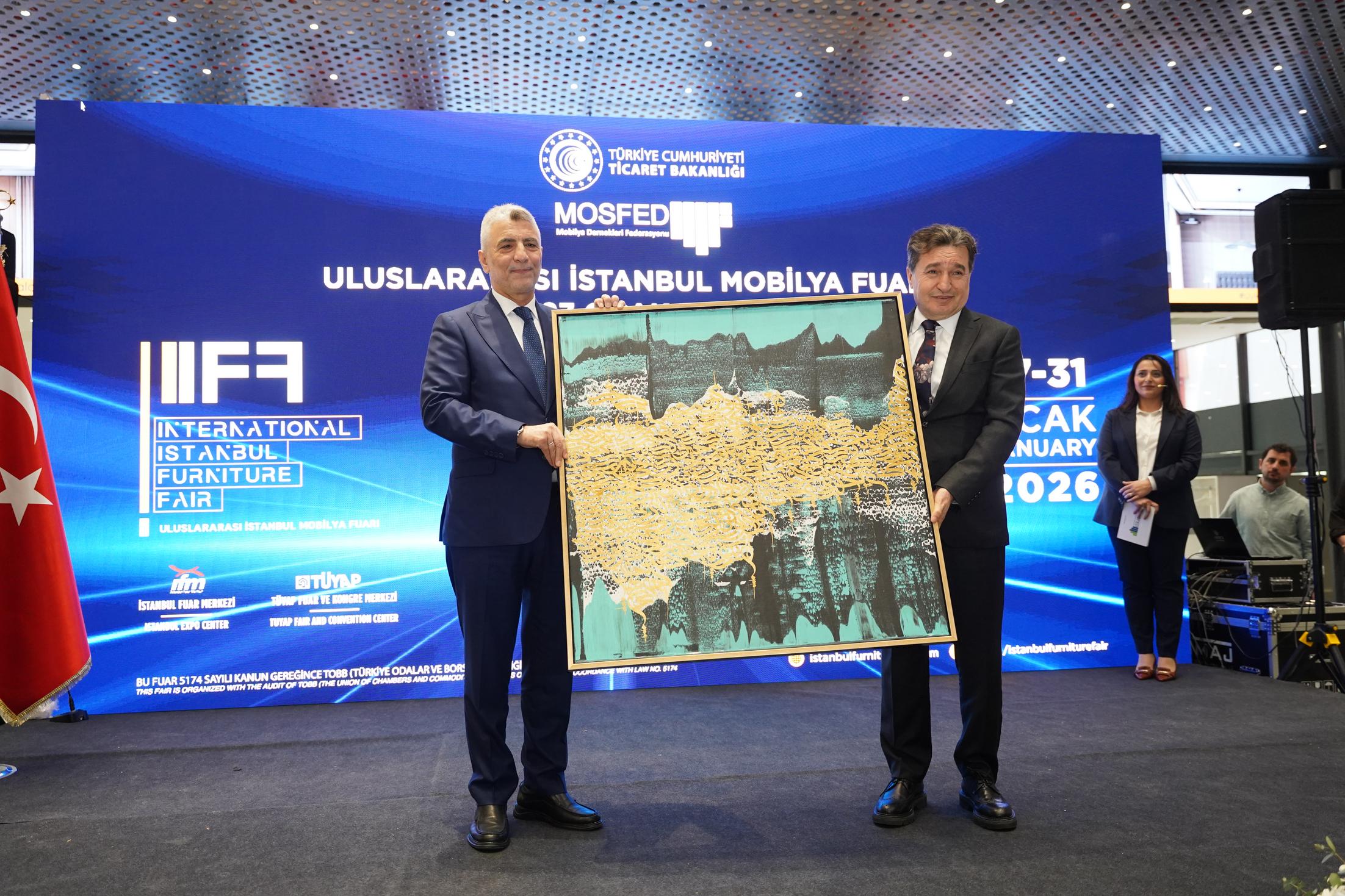 IIFF 2026 a&ccedil;ılış t&ouml;reninden bir kare