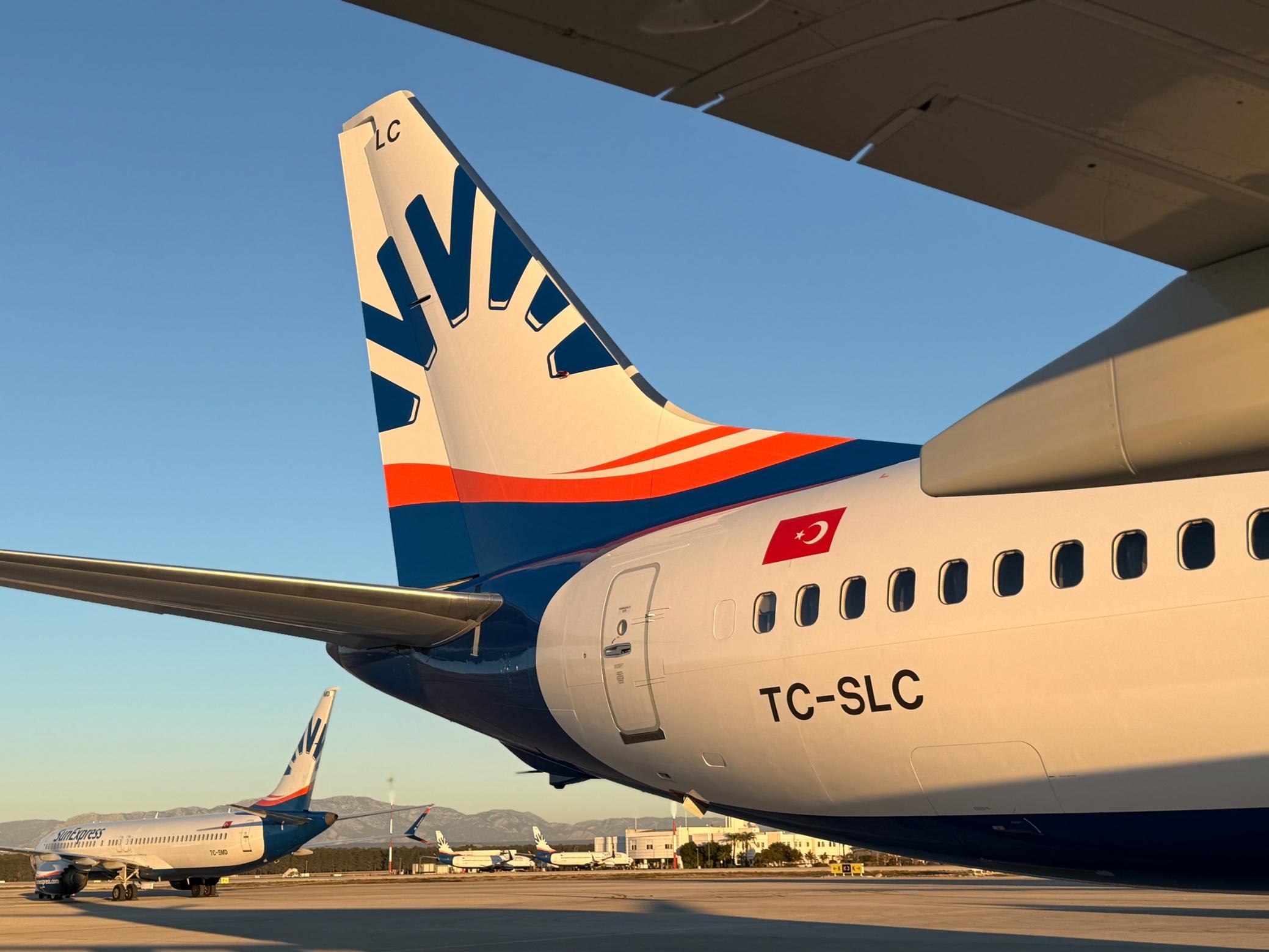 SunExpress Boeing 737-8 u&ccedil;ağı