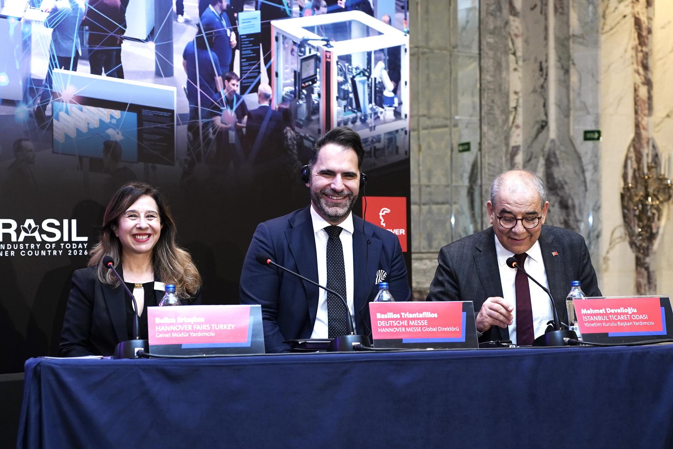 HANNOVER MESSE 2026 fuarı &ndash; yapay zek&acirc; ve otomasyon odaklı d&ouml;n&uuml;ş&uuml;m g&ouml;rseli 2