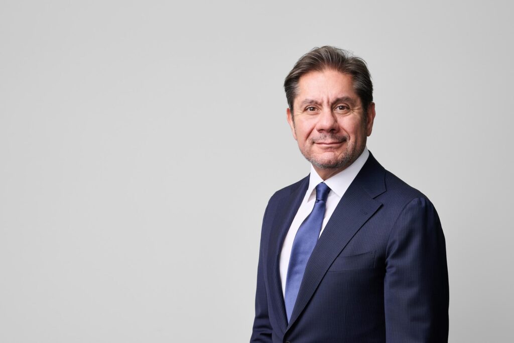 Akbank, En Düşük Kuponlu 600 Milyon Dolar AT-1 İhracı