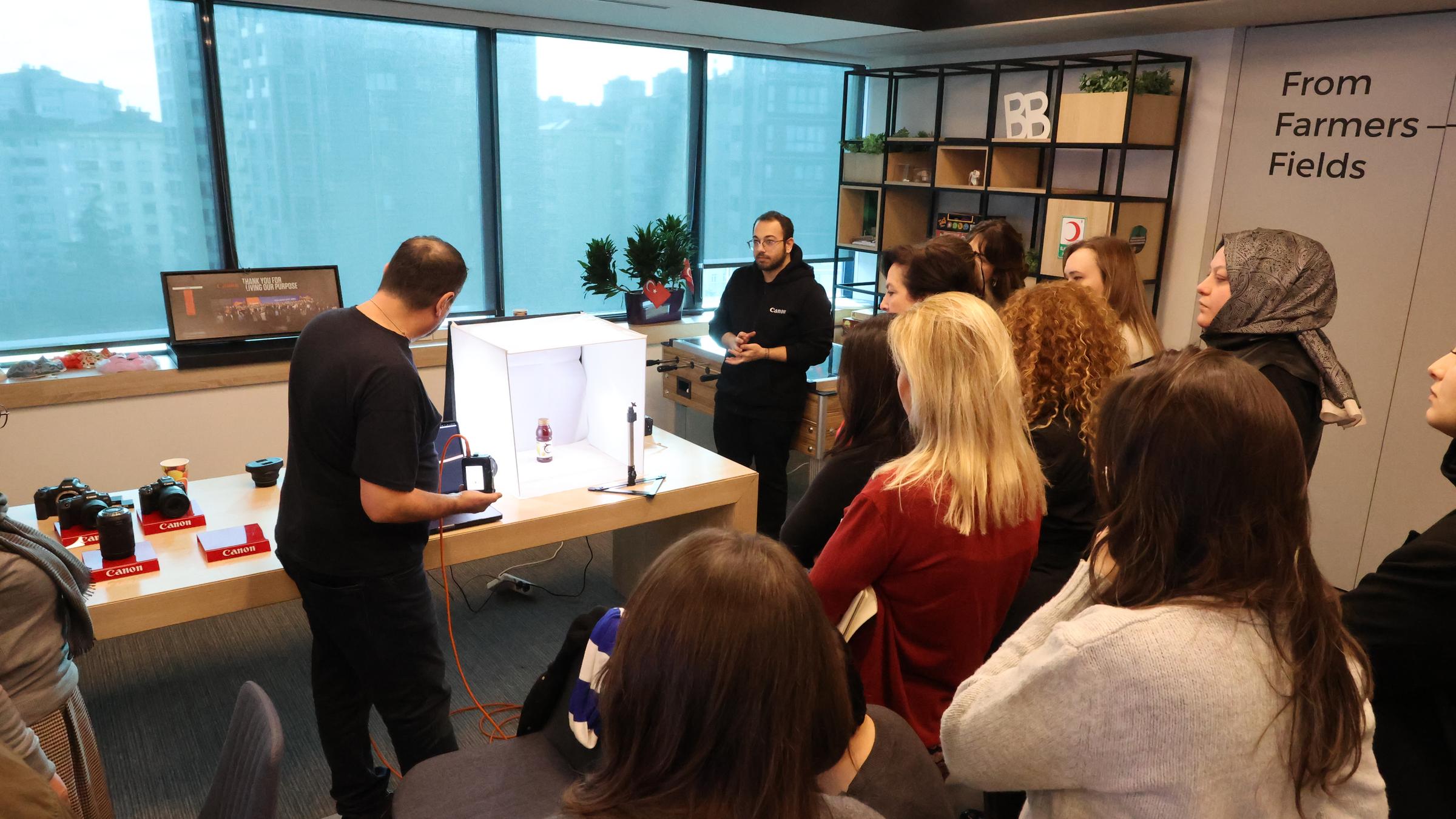 Canon ve Hepsiburada Ürün Fotoğrafçılığı Eğitimi – Görsel 2