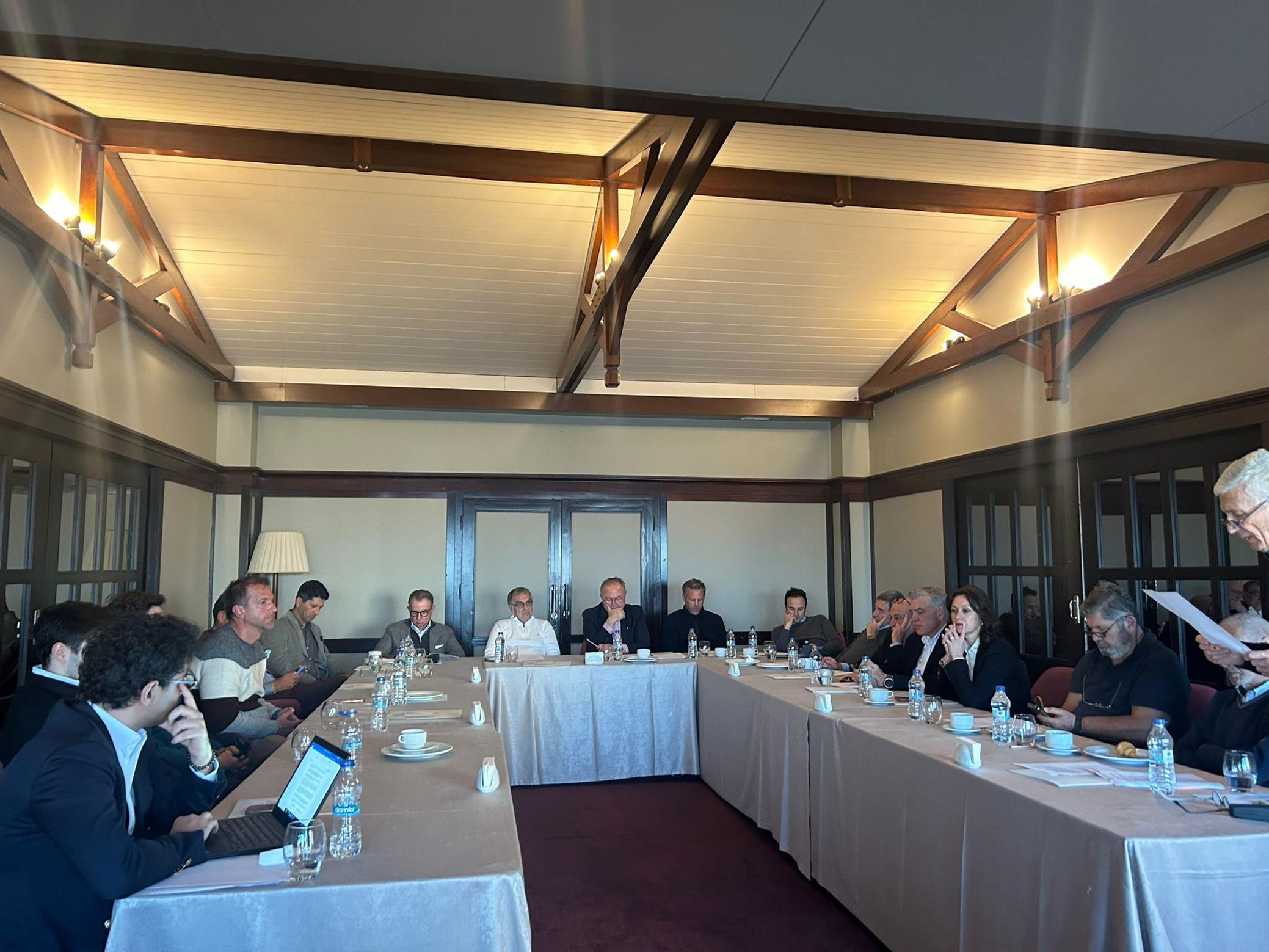 TAYK yeni yönetimi - Ahmet Eker