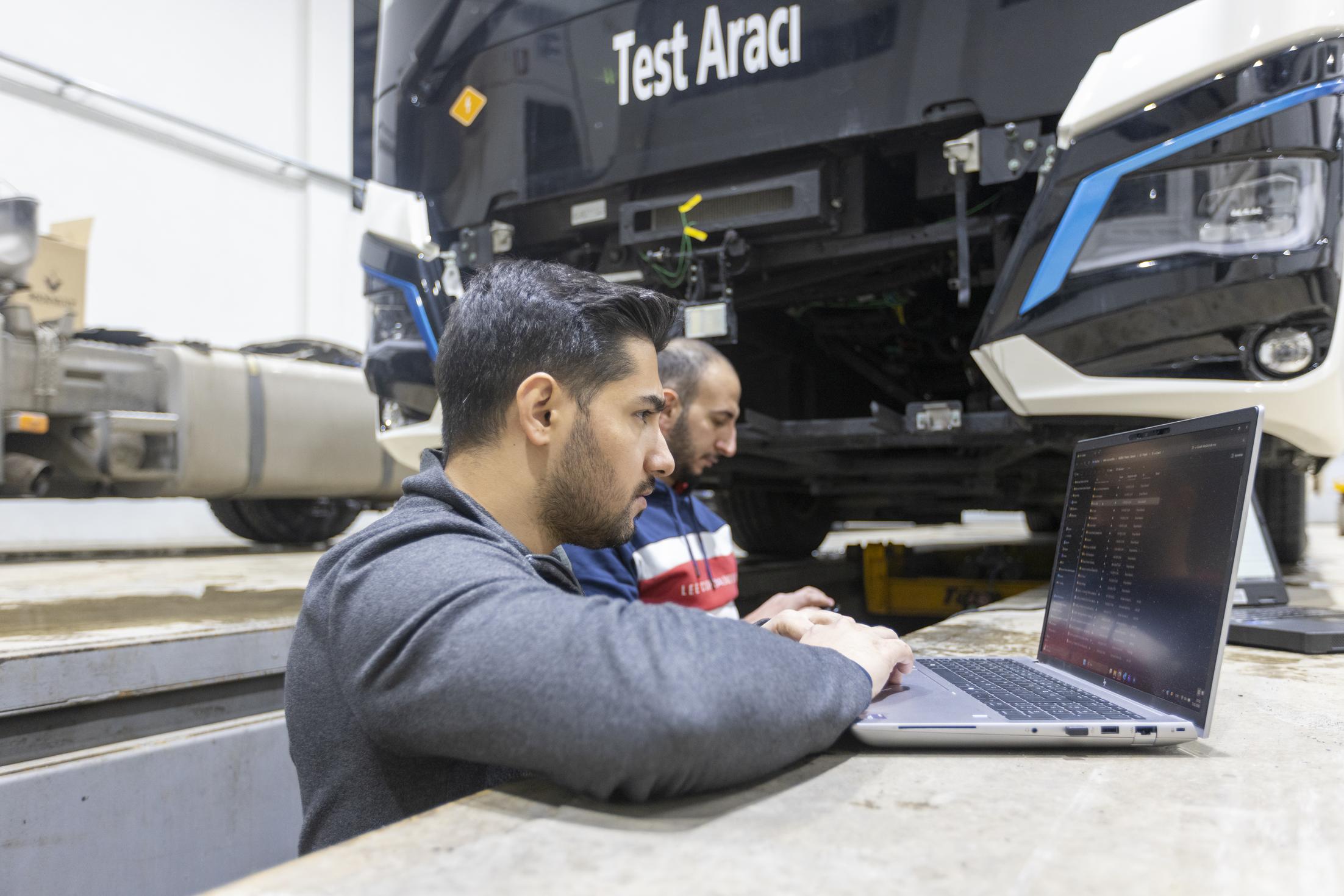 MAN Lion's Coach E kış testleri - buz ve kar performansı