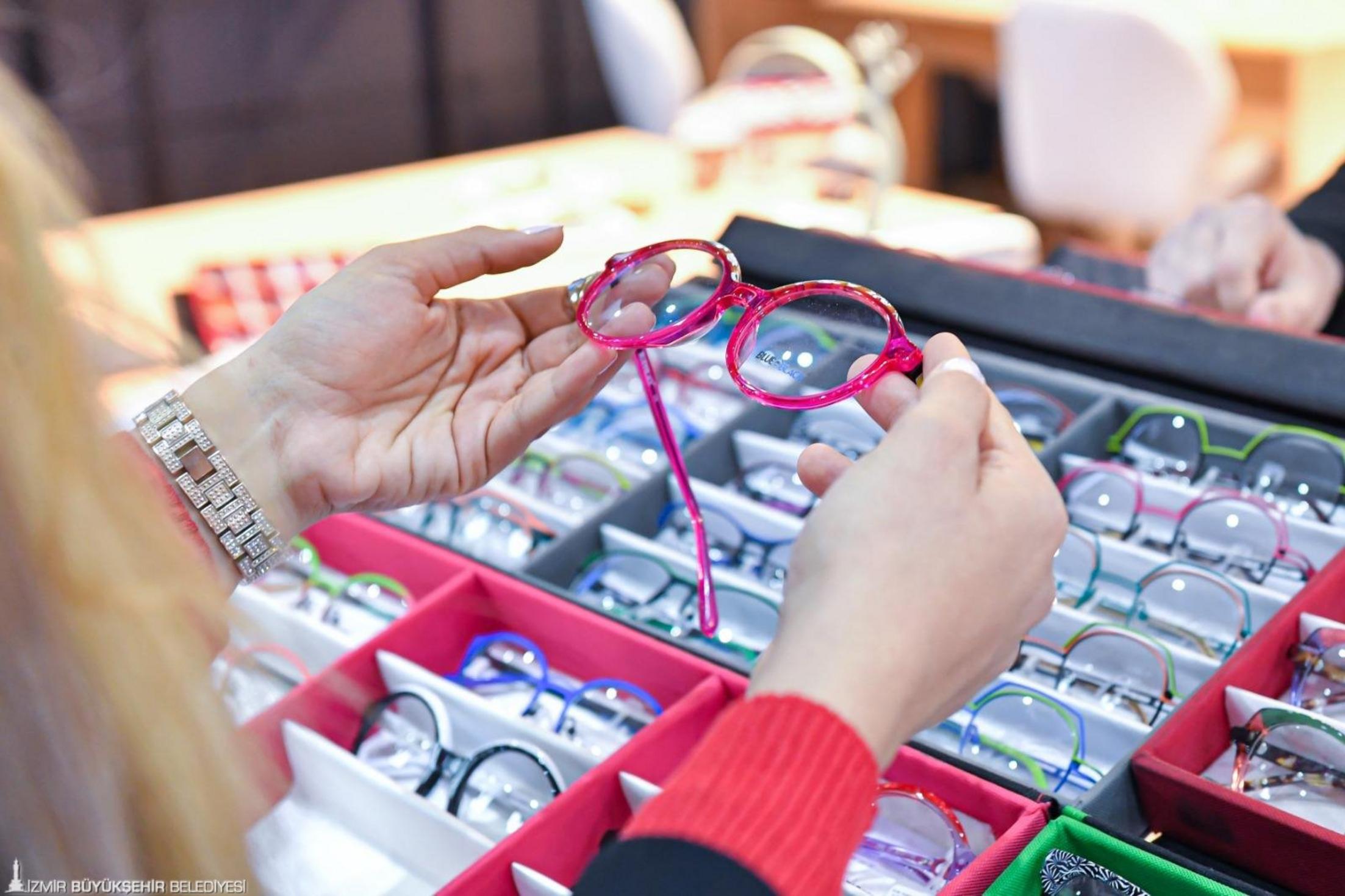 Optic World İzmir Fuarı tanıtım görseli 2