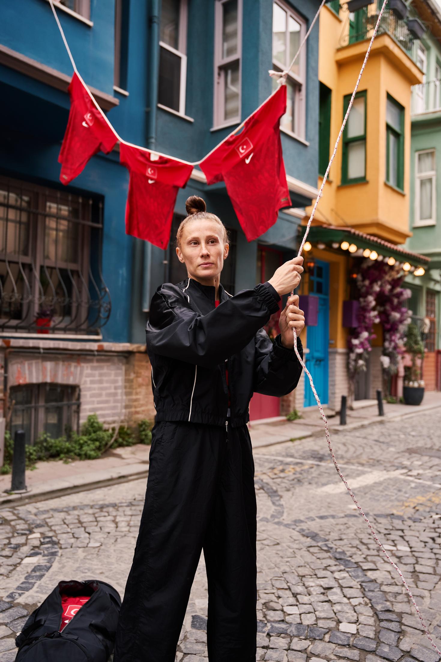 A Millî Takımın yeni formaları tanıtımından kare