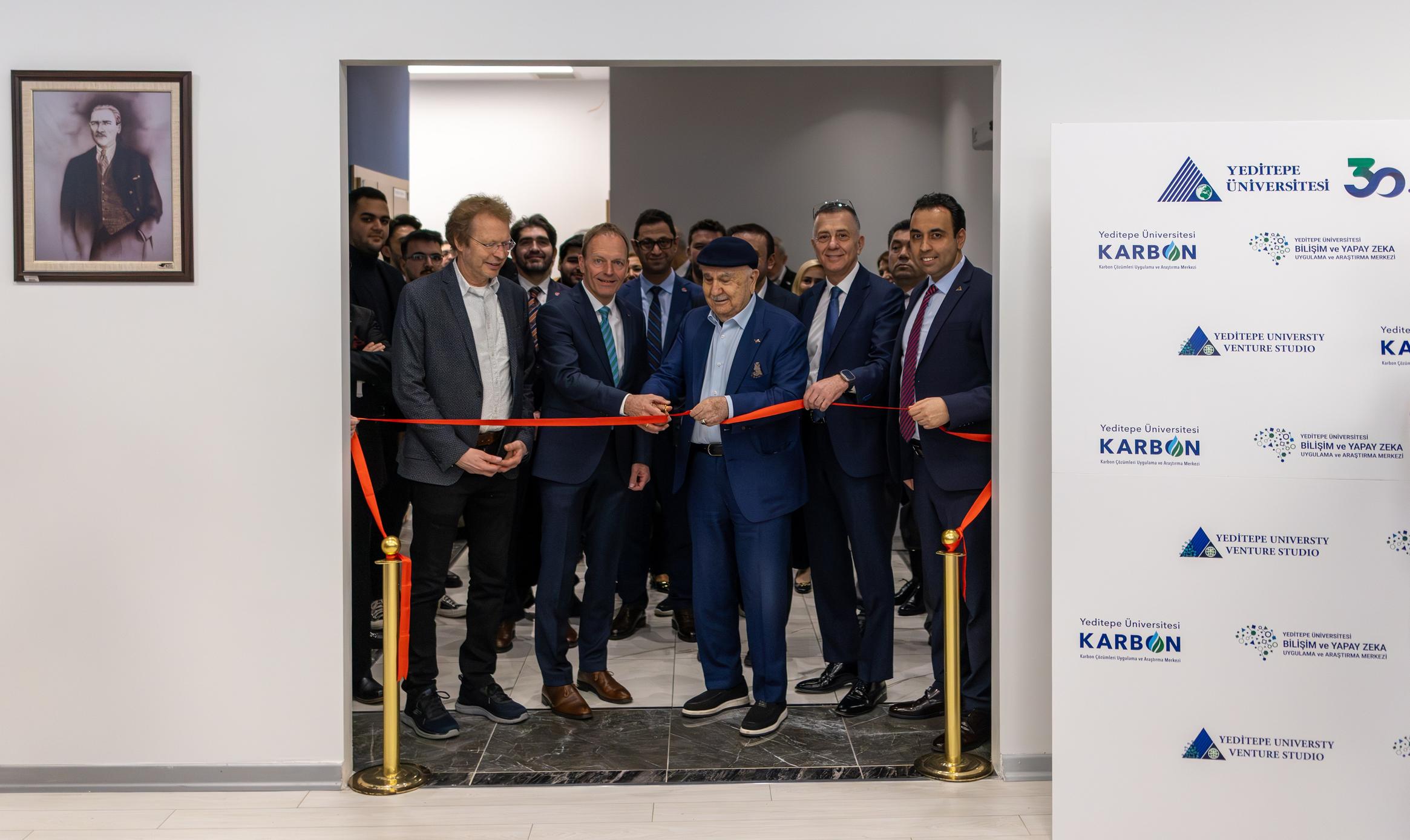 Yeditepe Üniversitesi, Fraunhofer ve IIB iş birliği kapsamında açılan merkezler