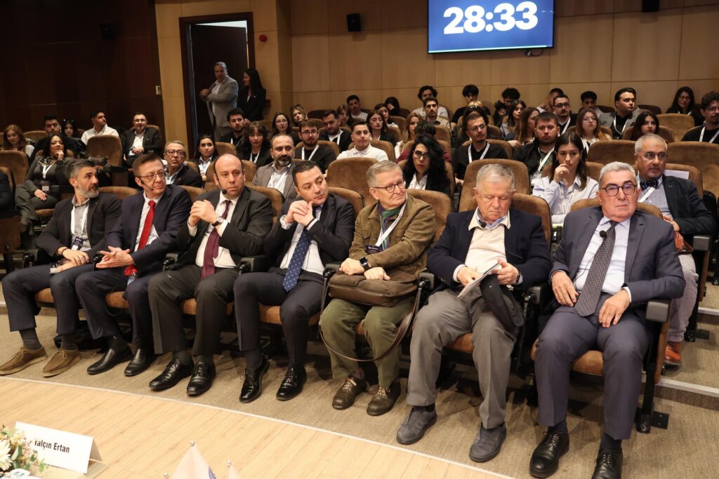 Deneyimden Geleceğe: Çelikte Kuşaklar Buluştu