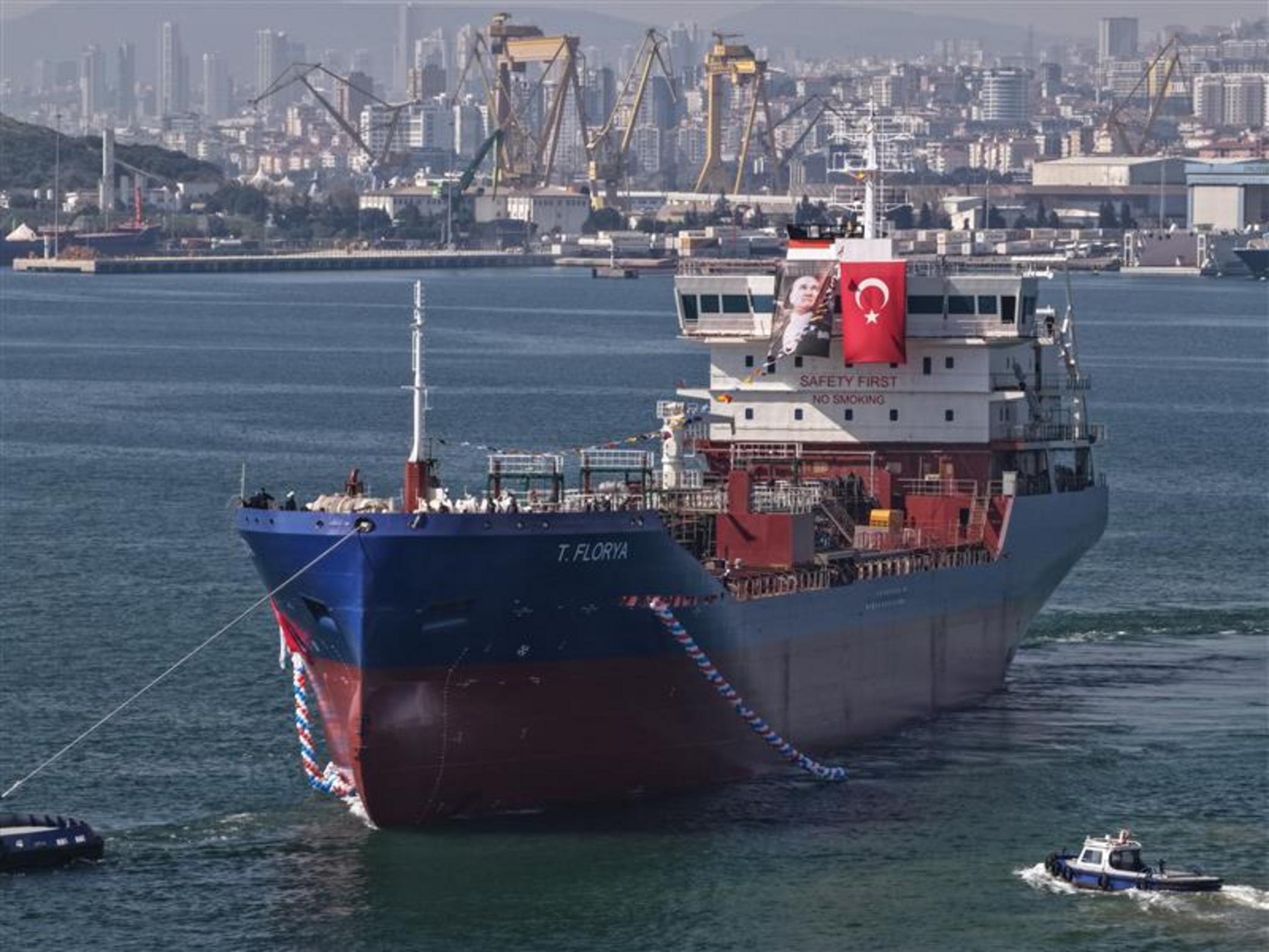 T. Florya’nın denize indirilme töreninden bir kare