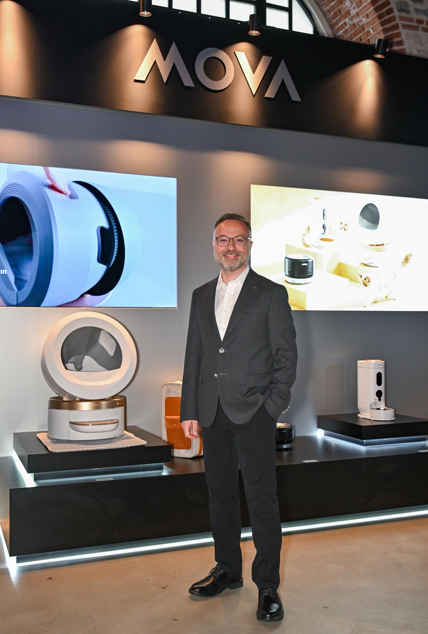 MOVA ürün ekosistemi tanıtım alanı