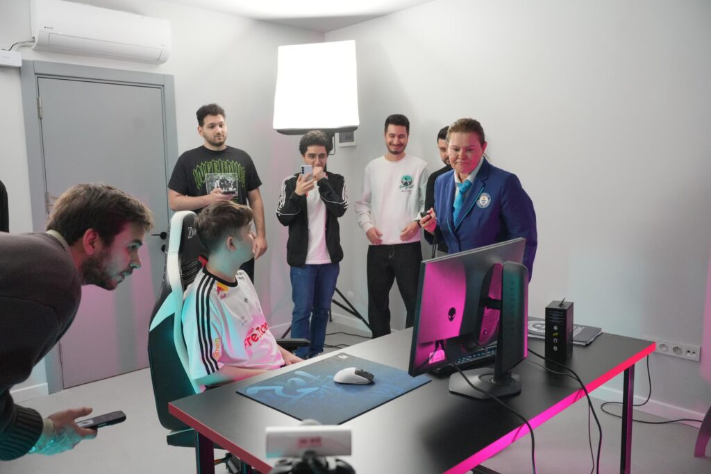 Logitech G, 60 Saniyede En Çok Tıklama Yarışması Başlattı