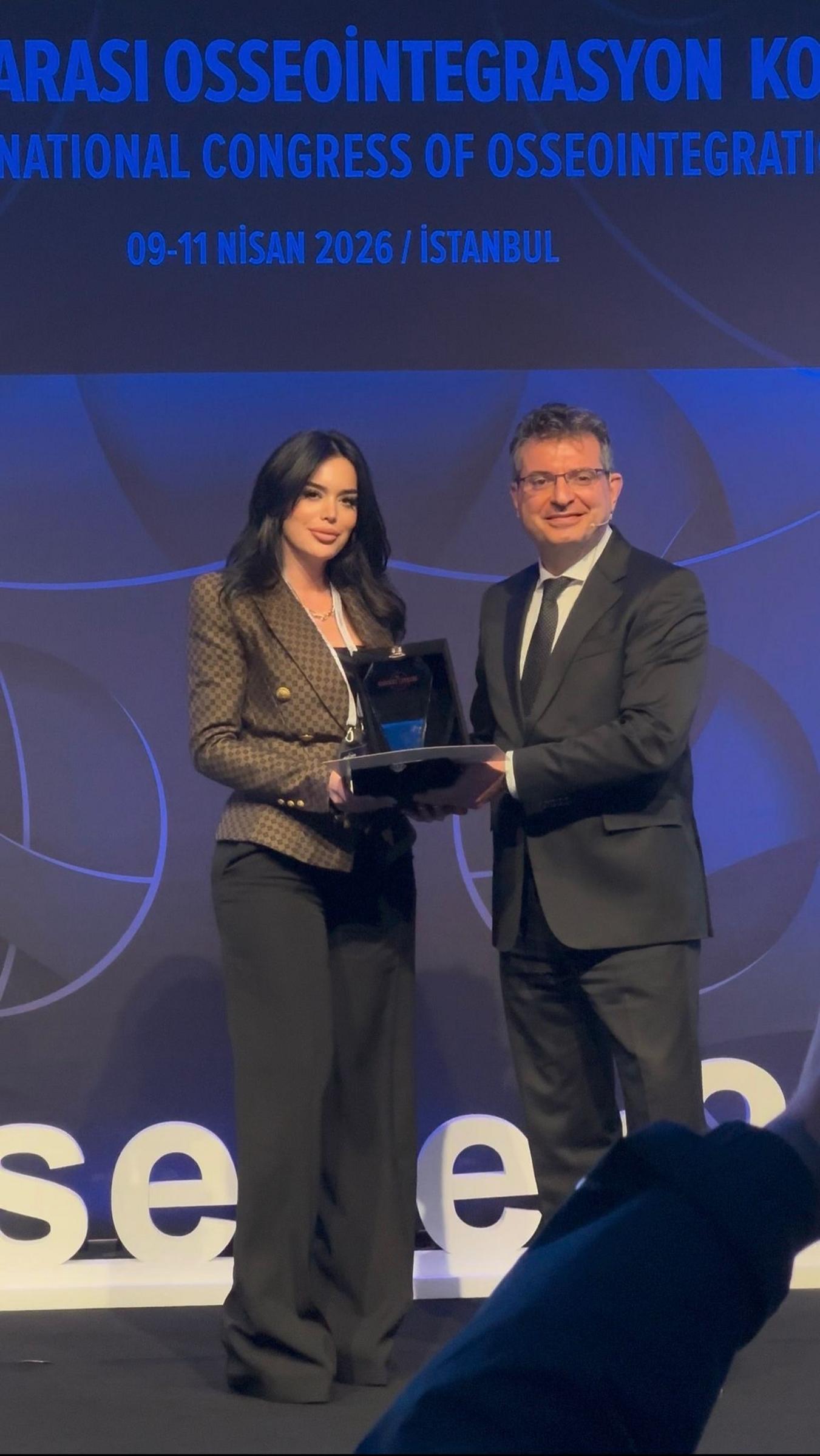 SDT Dental Studio standında RealGUIDE 6.0 tanıtımı