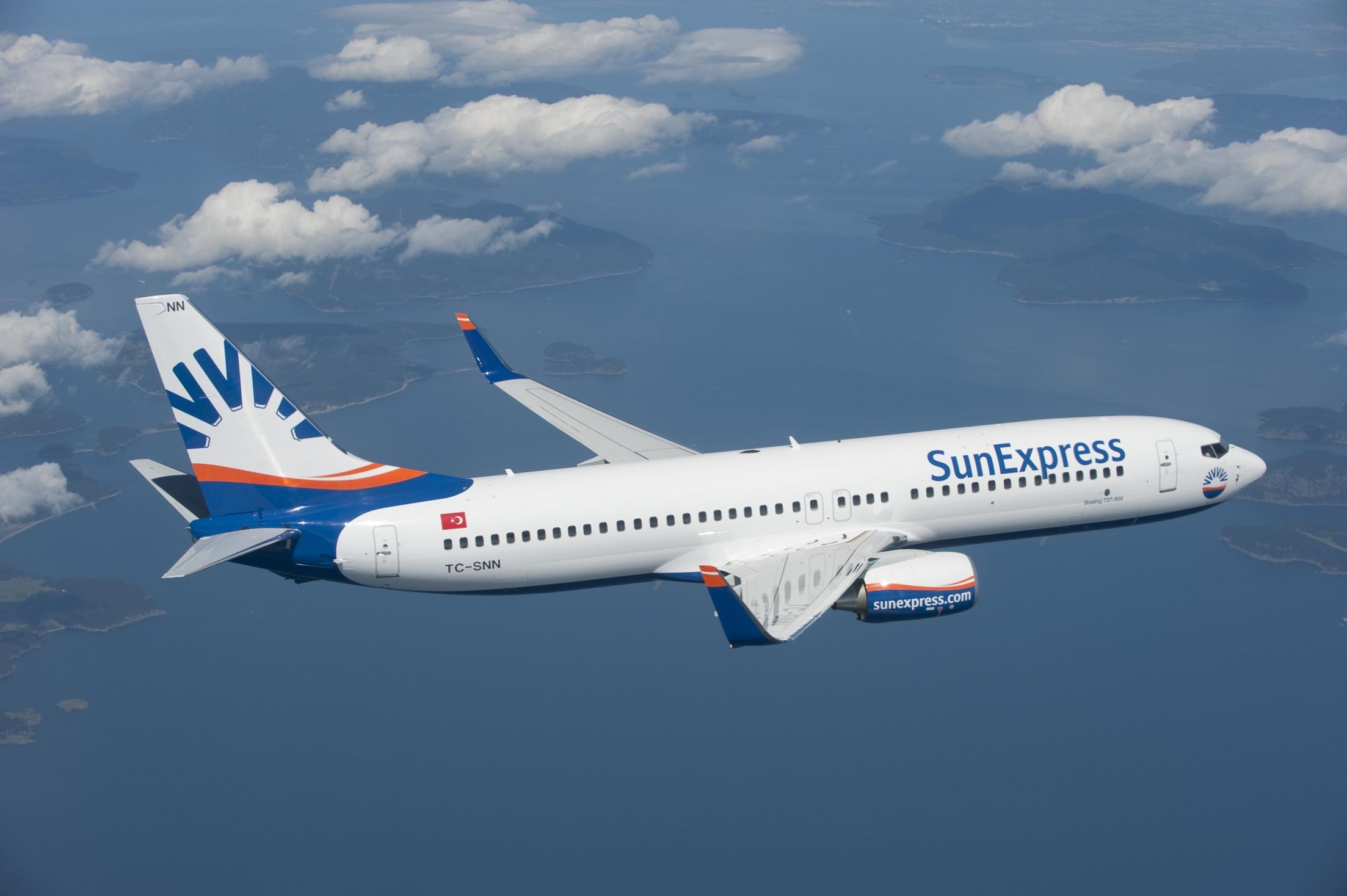 SunExpress uçağı – Paskalya dönemi yolcu trafiği 2