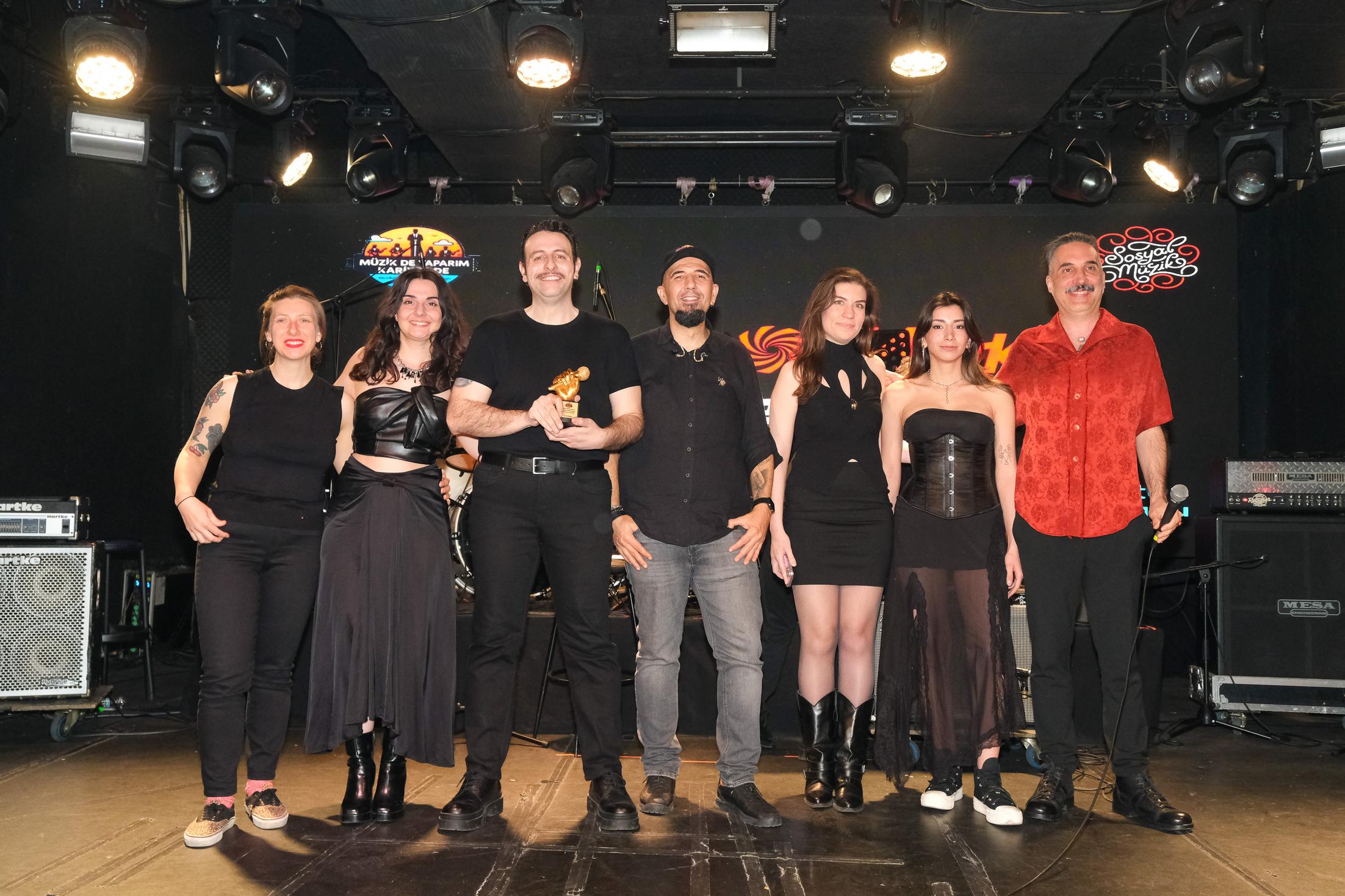 Tech Cares – Sosyal Müzik Jüri Özel Ödülü