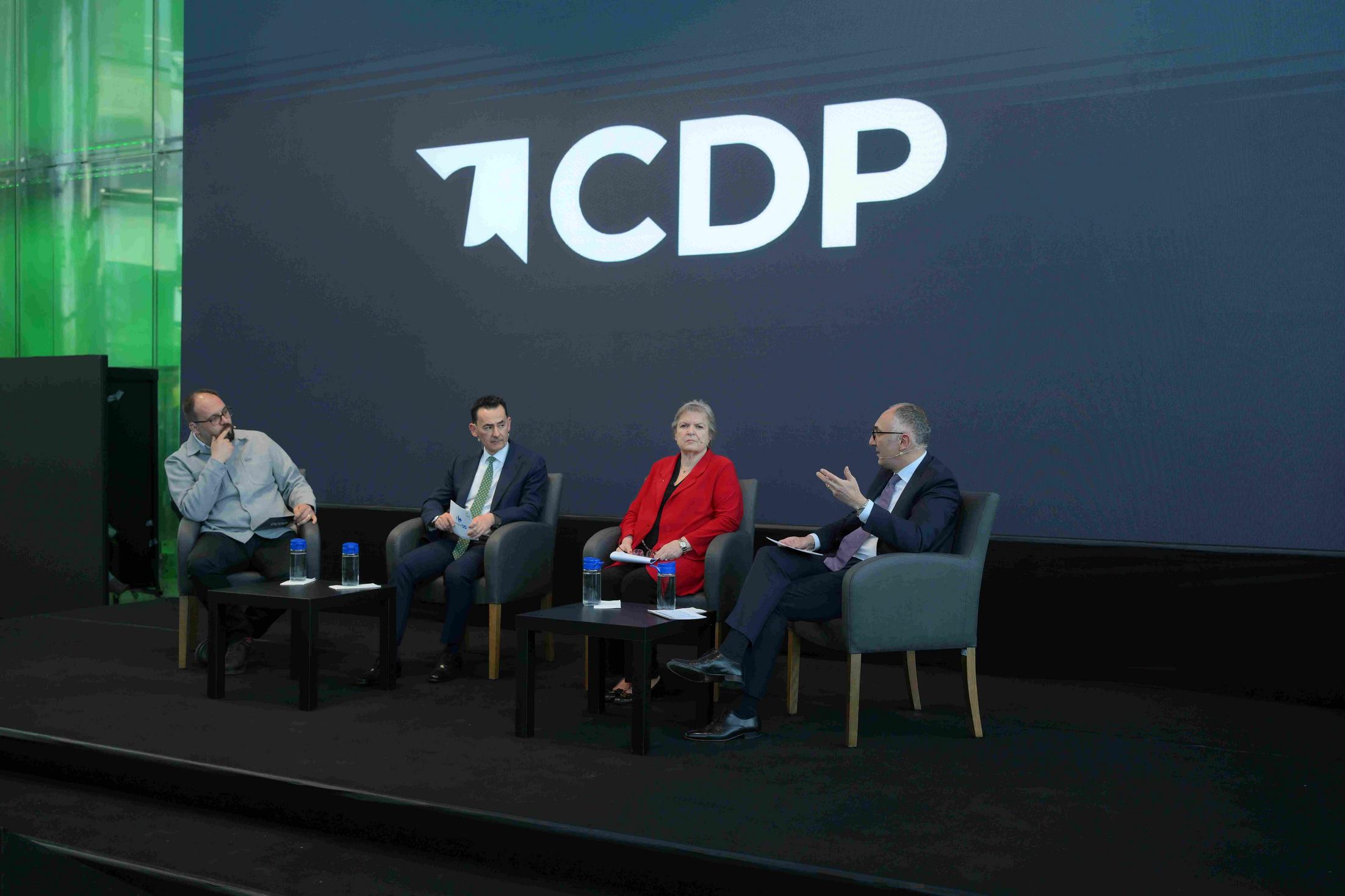 CDP Türkiye 2025 sonuçları ve lider şirketler - ödül takdimi