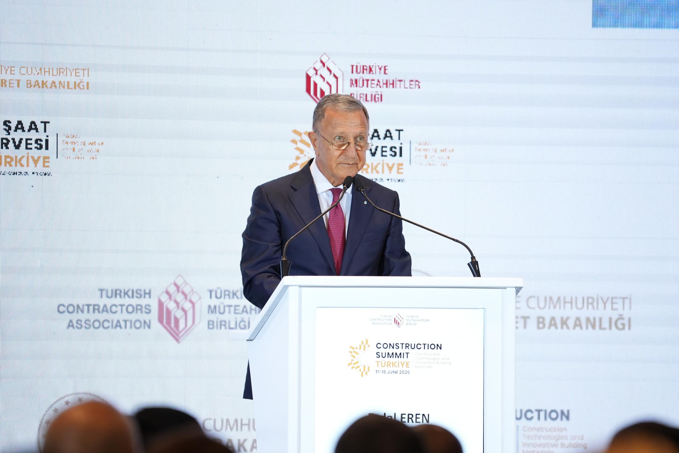 İnşaat Zirvesi Türkiye 2026’nın açılış oturumundan görüntü