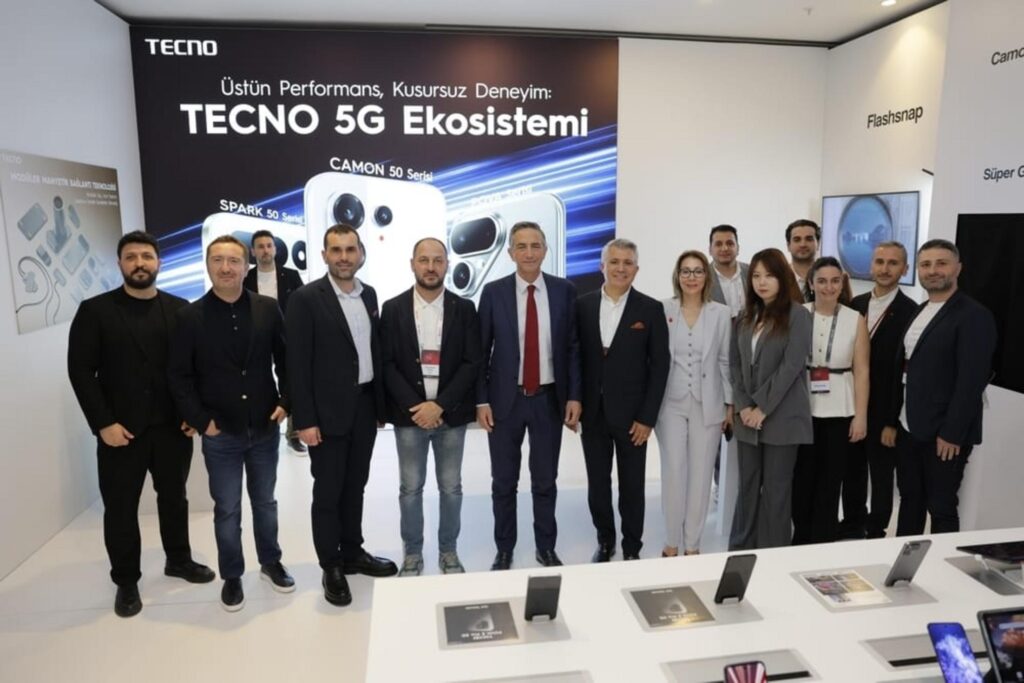 TECNO’nun modüler telefonu Vodafone KKTC’de tanıtıldı