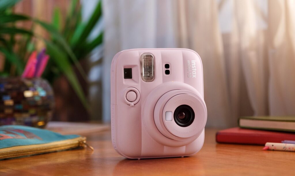 Fujifilm instax mini 13 ve Pastel Galaxy satışta