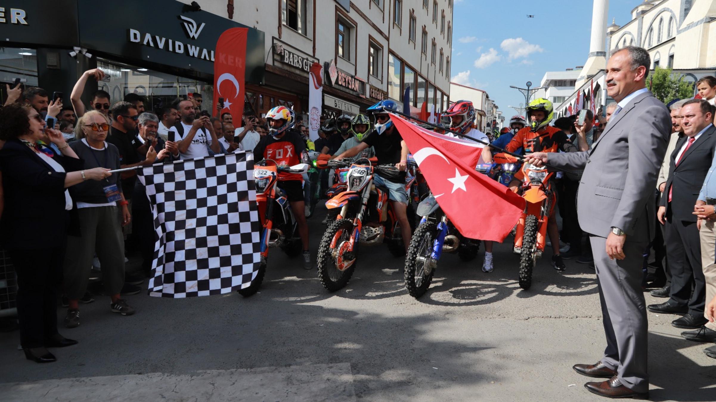 Ağrı’da SKIL Enduro ve ATV Şampiyonası magazin startı