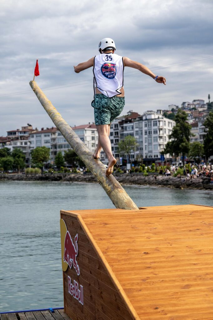 Red Bull Yağlı Direk Ordu’da: Şampiyon İsmail Ali Özyer