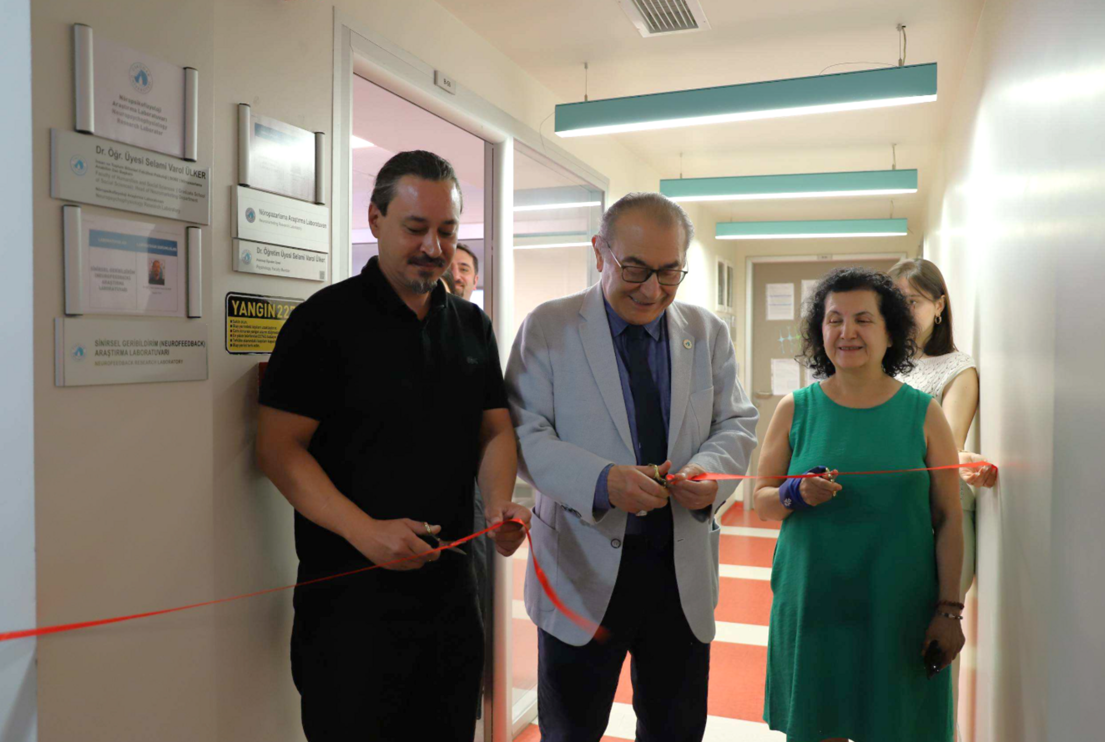 Üsküdar Üniversitesi Nöropsikofizyoloji Laboratuvarı
