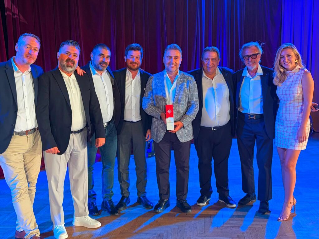 TRIO Deniz’e 3 ‘Dealer of the Year’ ödülü