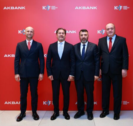 Türkiye’de İlk: Akbank ve KGF’den Dijital KGF Kredisi