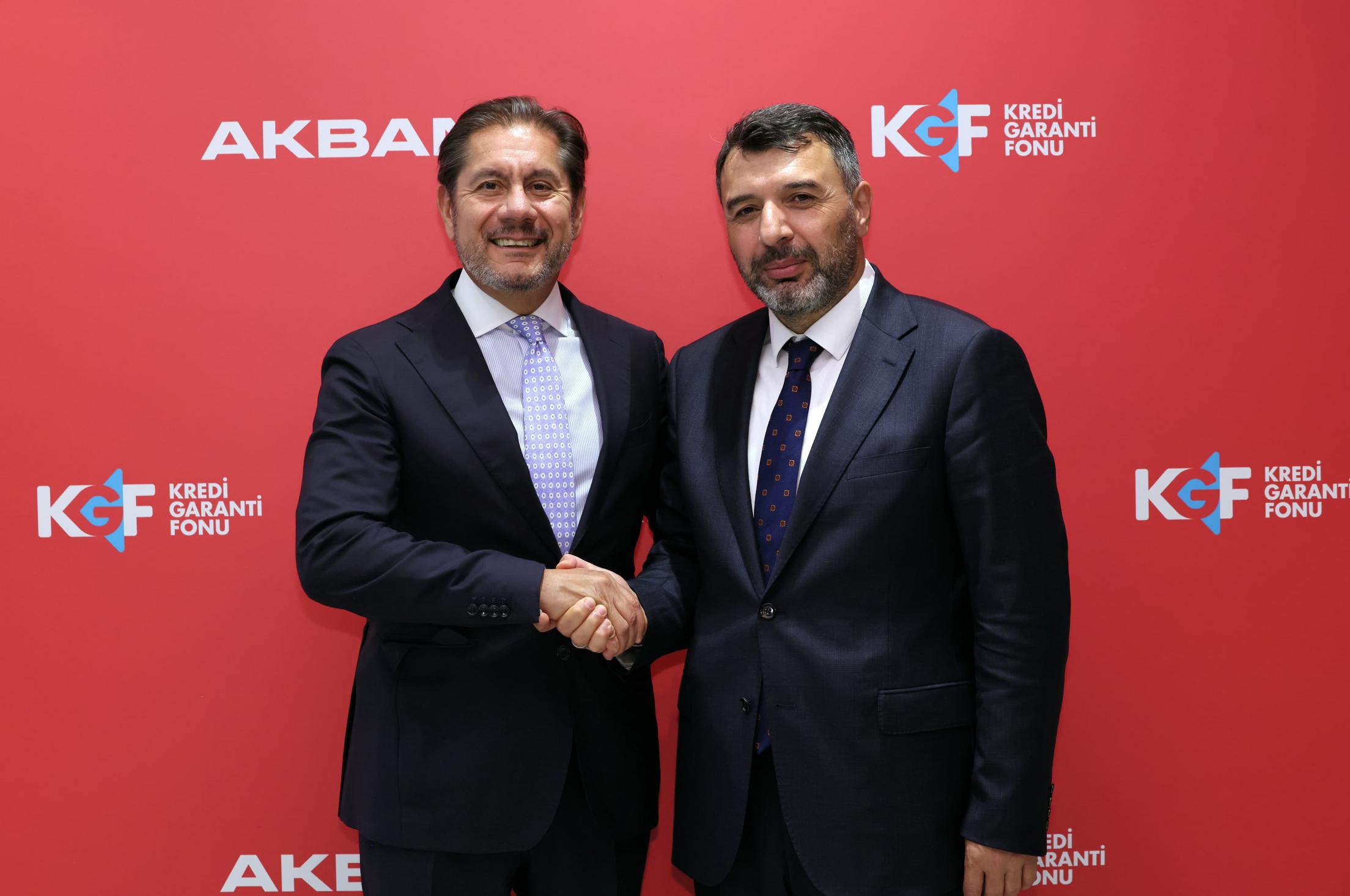 Akbank ve KGF Dijital KGF kredisi iş birliği imza töreninden kare 2