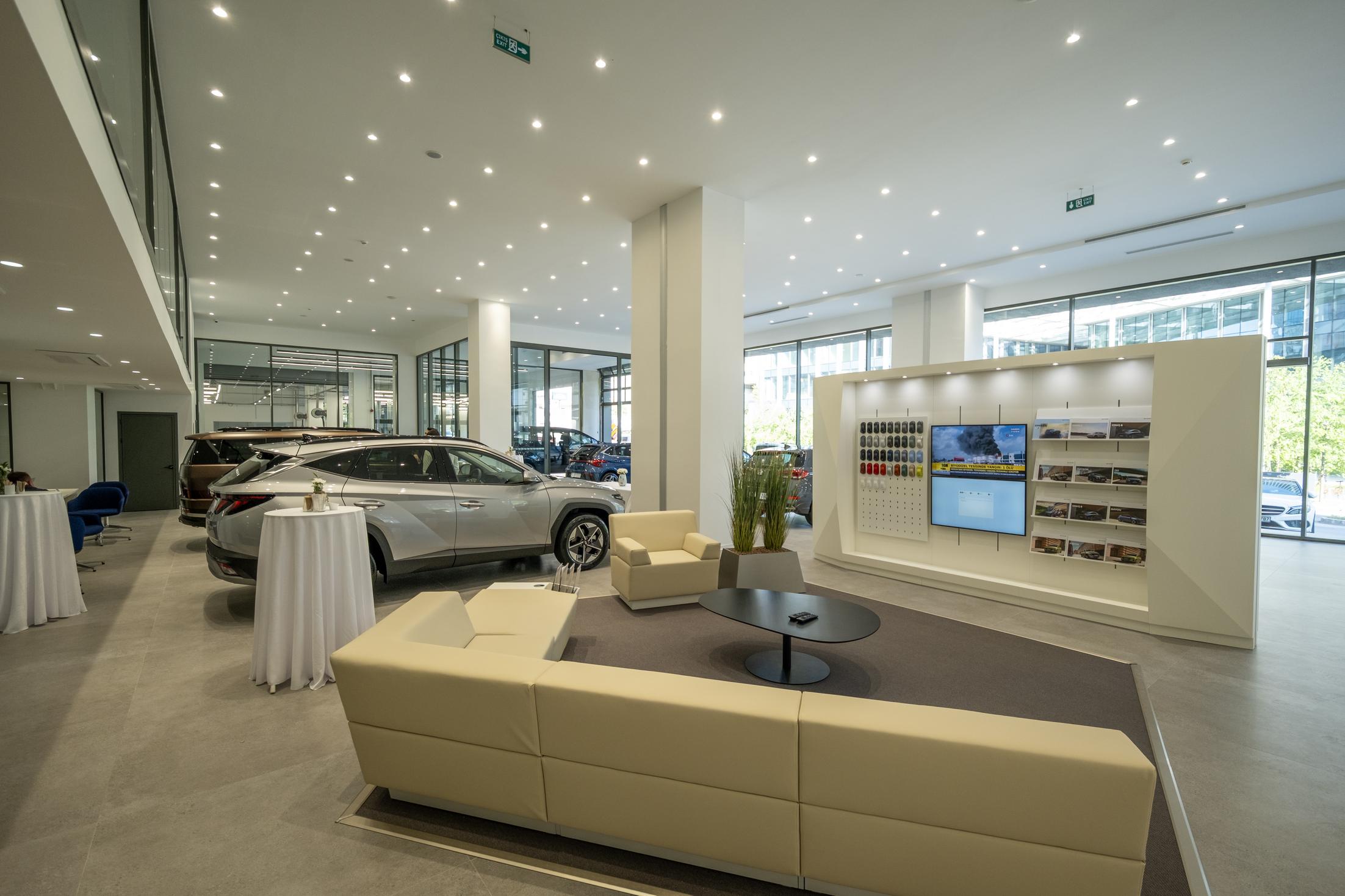 Hyundai Otomol Maslak ve Levent şubeleri
