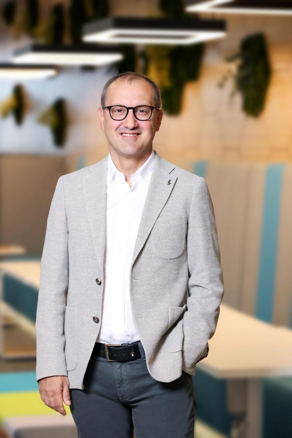İş Bankası MaxSticker ile Temassız Ödemede Yeni Dönem