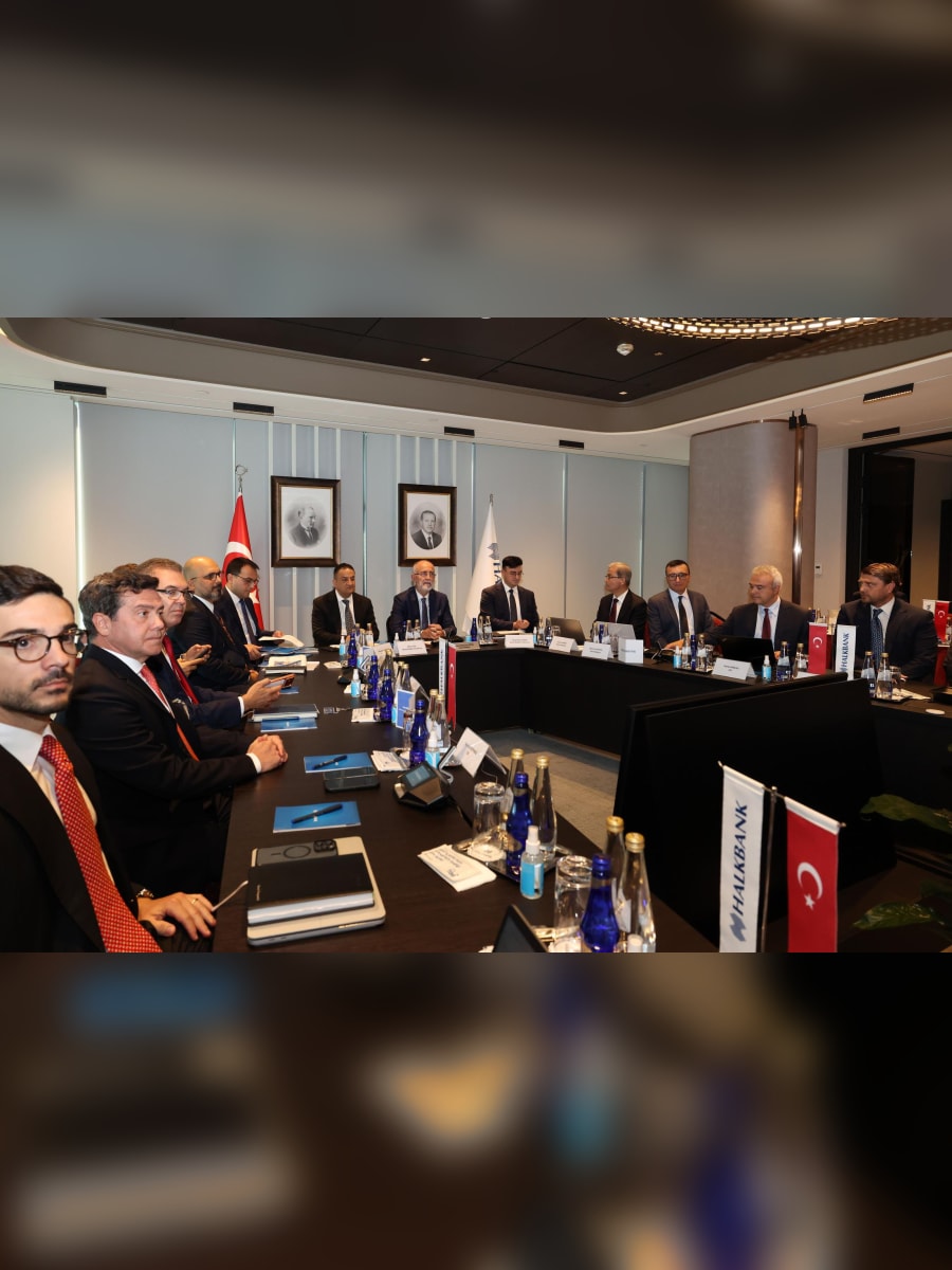 Halkbank üçüncü halka arz süreci kapsamında yatırımcı buluşması