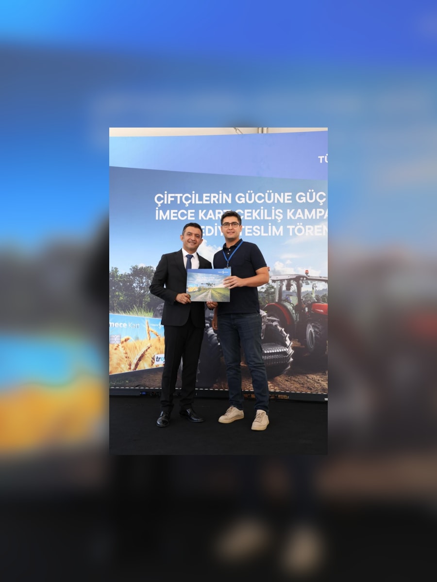 Kazanan çiftçilere traktör teslimi – İş Bankası