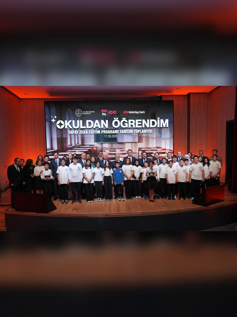 Beykoz Koç Ortaokulu’nda Yapay Zekâ Eğitim Programı tanıtımı