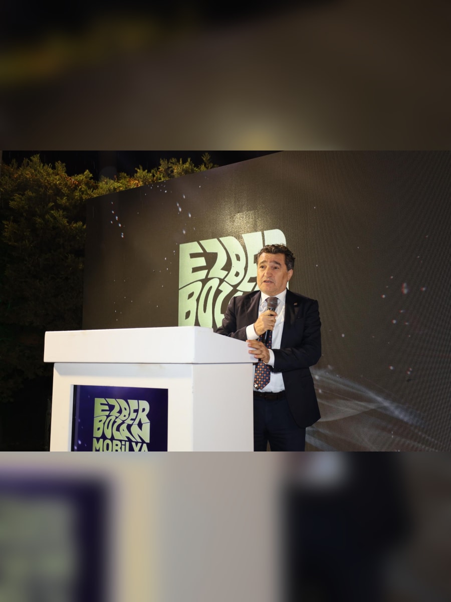 VI. Ezber Bozan Mobilya Tasarım Yarışması ödül töreninden
