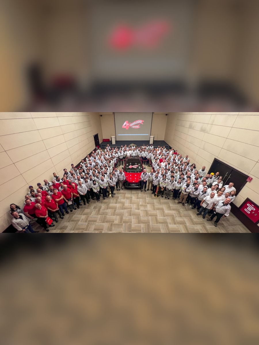 Toyota Otomotiv Sanayi Türkiye Sakarya fabrikası töreni