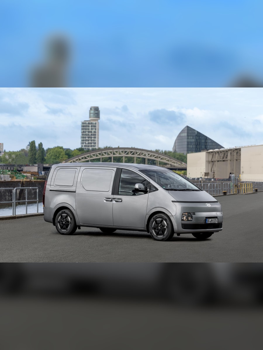 Hyundai STARIA Cargo elektrikli hafif ticari araç