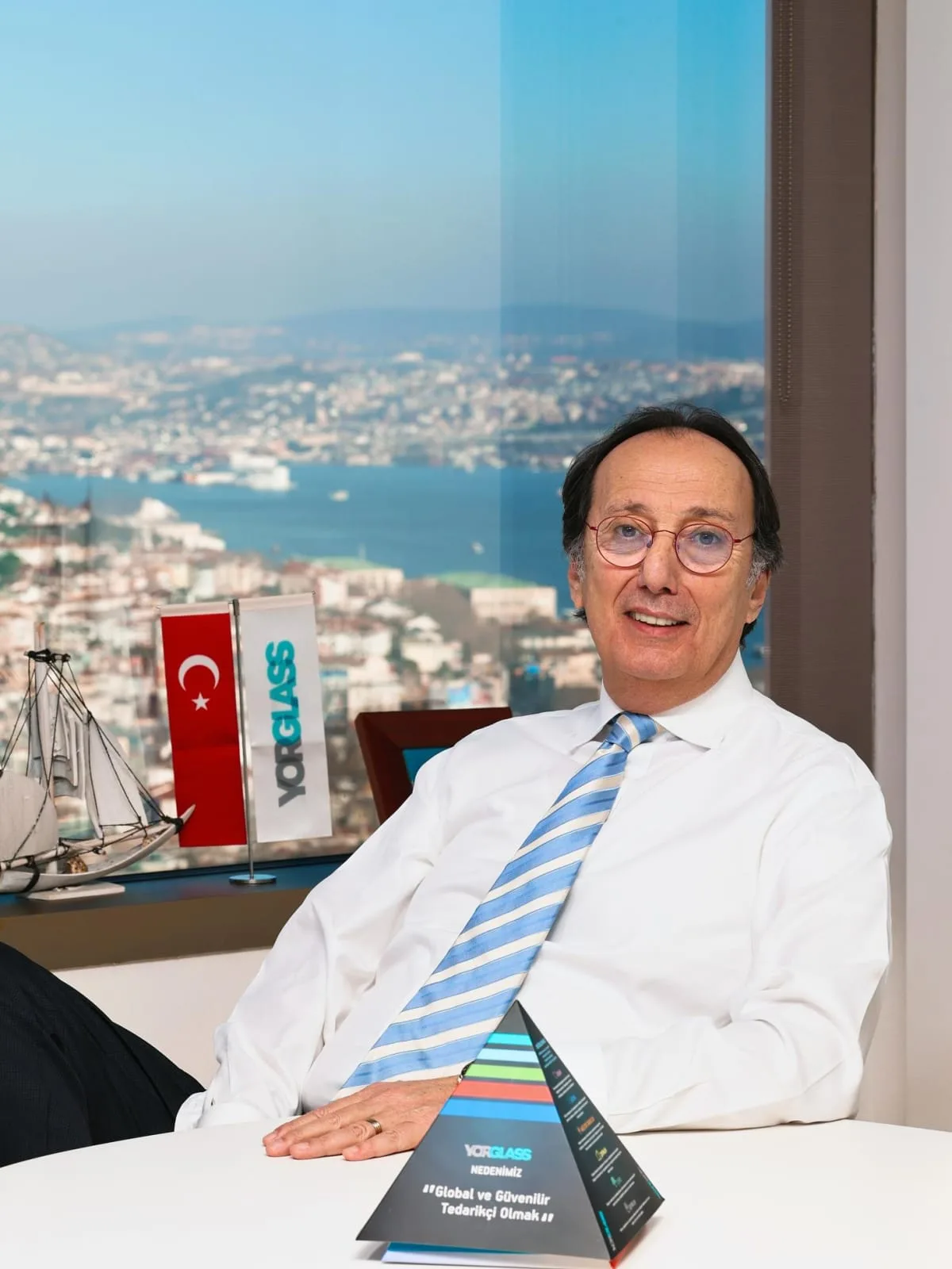 Yorglass, glasstec 2026 standı