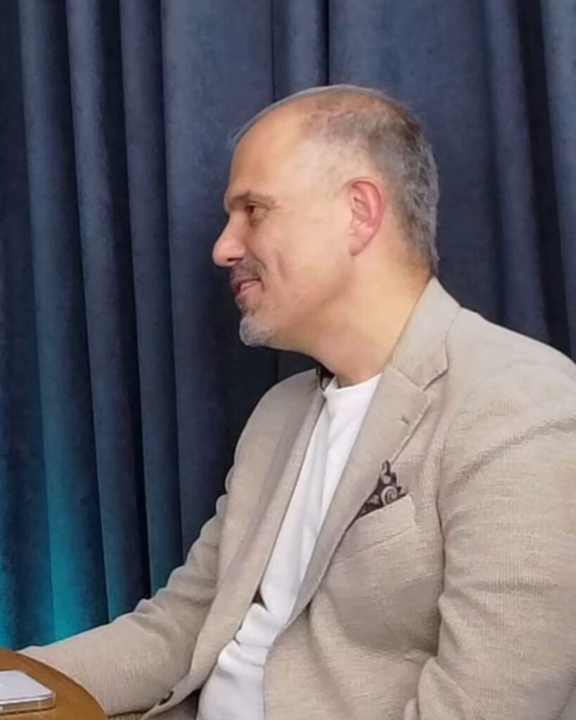 Attila Bayrak Kimdir? Attila Bayrak
