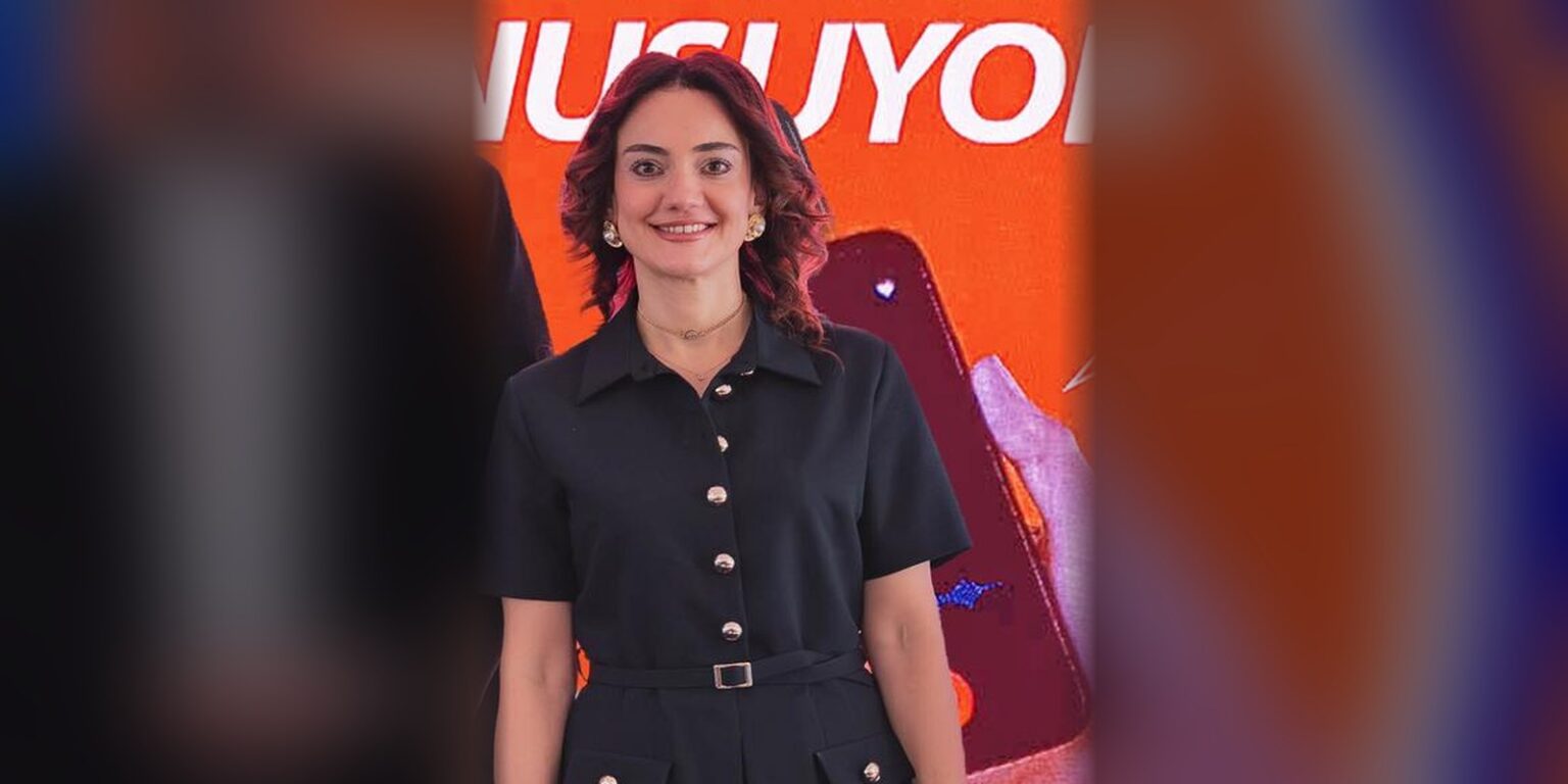 Övgü Bayram Kimdir? Övgü Bayram